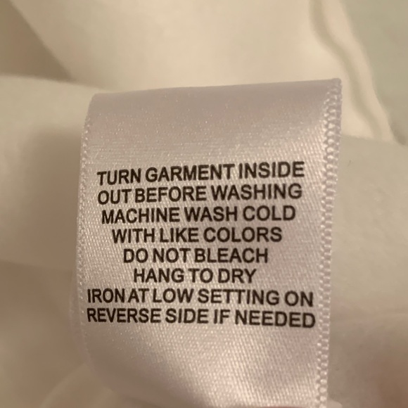 NWT Cult Favorite White Hoodie Embroidered Teddy Bear Christmas Design Size M - Picture 9 of 10